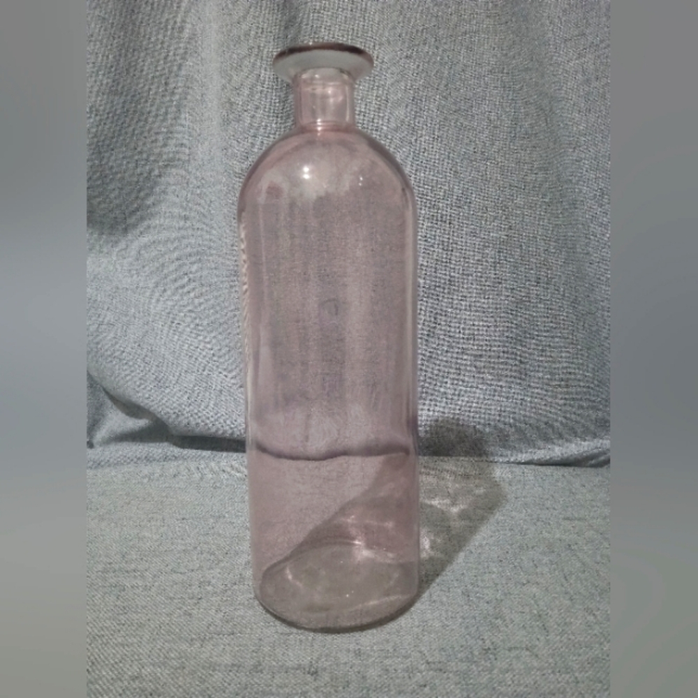 Pink glass bud vase bottle